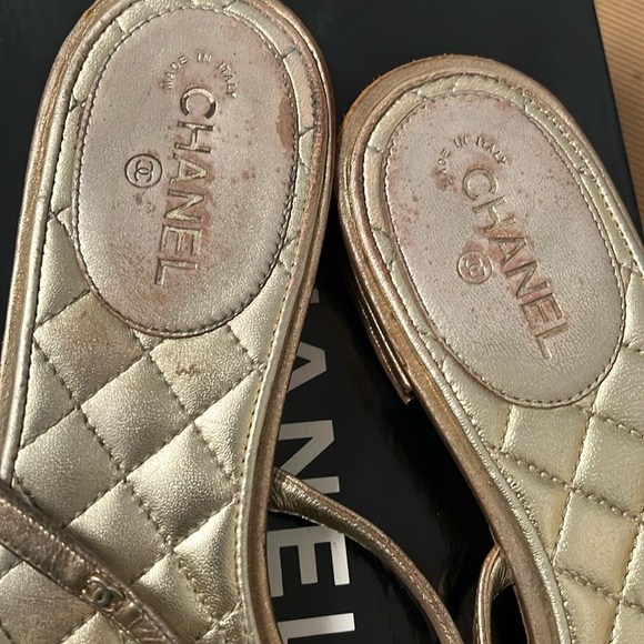 Chanel Gold Sandals Toe Ring Thong 38.5 - Picture 3 of 6